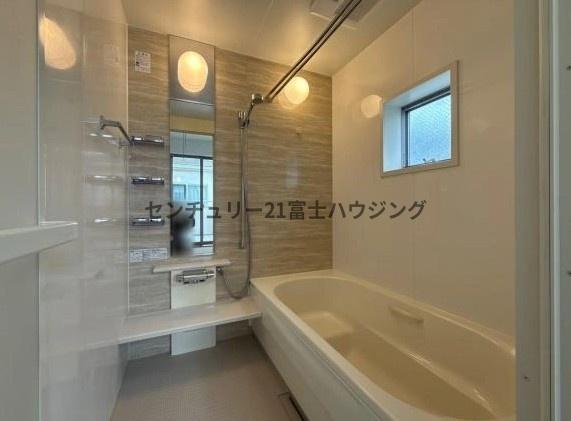 茅ヶ崎市菱沼１丁目の中古一戸建て