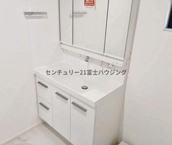 藤沢市鵠沼松が岡4丁目2期　新築戸建4号棟　全4棟