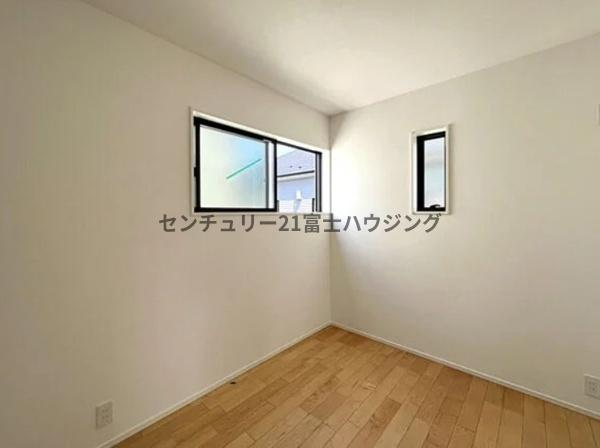 藤沢市鵠沼松が岡4丁目2期　新築戸建4号棟　全4棟