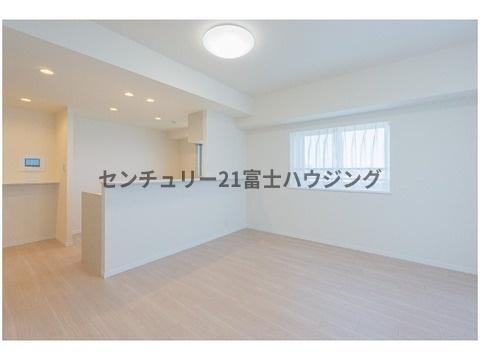 プレディア鵠沼橘ローレルコート