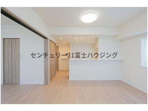 プレディア鵠沼橘ローレルコート