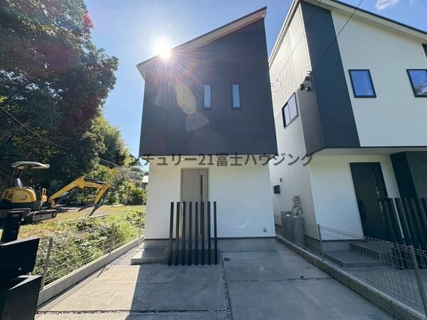 鎌倉市岩瀬3期　新築戸建1号棟　全2棟