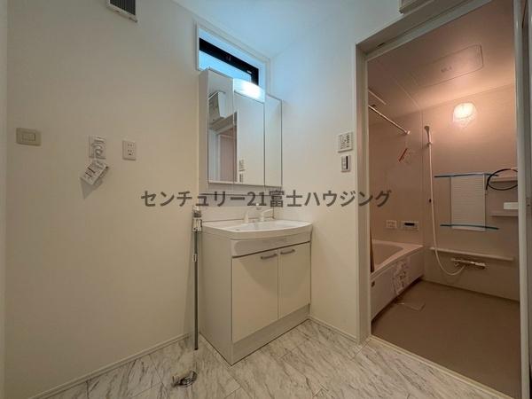 鎌倉市岩瀬3期　新築戸建1号棟　全2棟