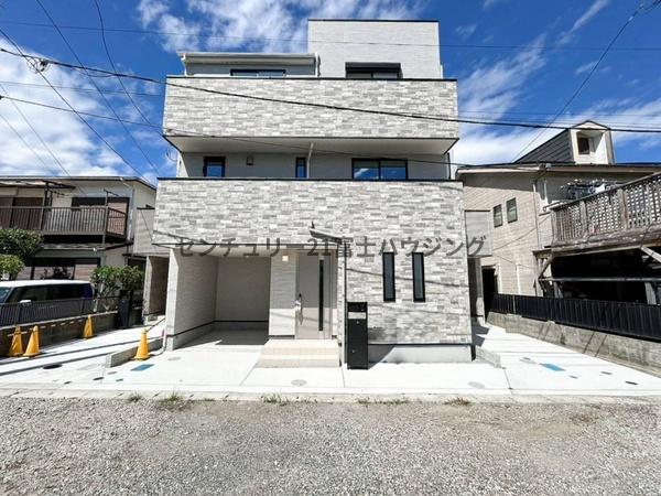 鎌倉市腰越4丁目4期　新築戸建2号棟　全3棟