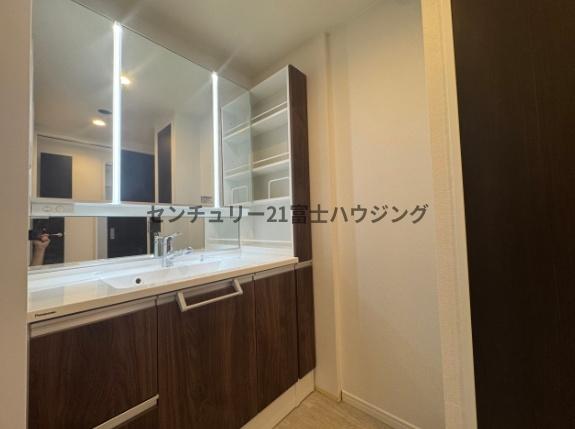 ココタウンヒルトップマリーナ