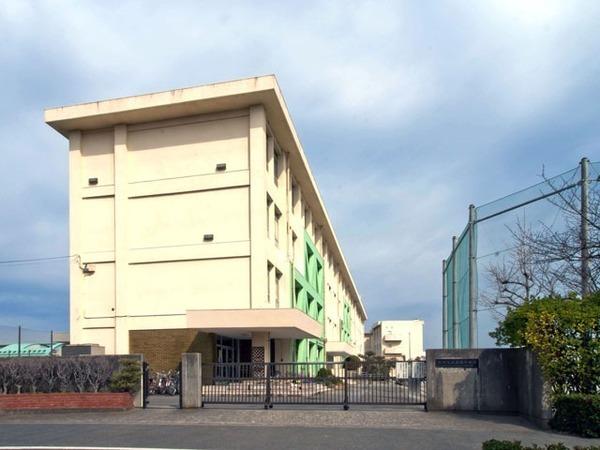 ライオンズマンション湘南辻堂第２(高浜中学校)