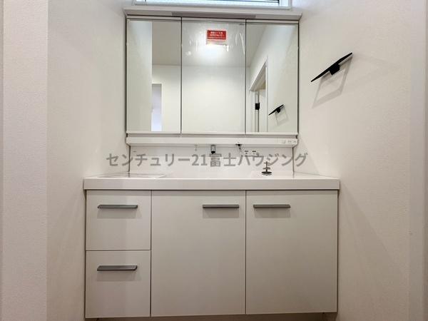 茅ヶ崎市東海岸南4丁目　新築戸建1号棟　全2棟