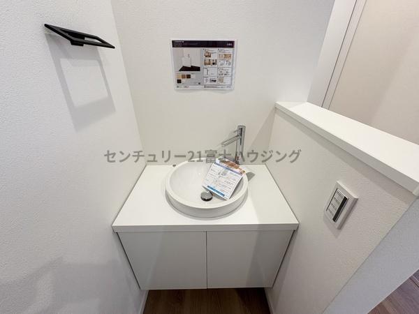 茅ヶ崎市東海岸南4丁目　新築戸建1号棟　全2棟