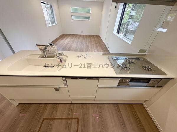 茅ヶ崎市東海岸南4丁目　新築戸建1号棟　全2棟