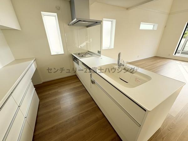 茅ヶ崎市東海岸南4丁目　新築戸建2号棟　全2棟