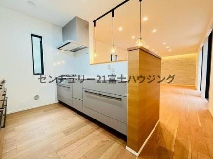 鎌倉市浄明寺4丁目　新築戸建　全1棟