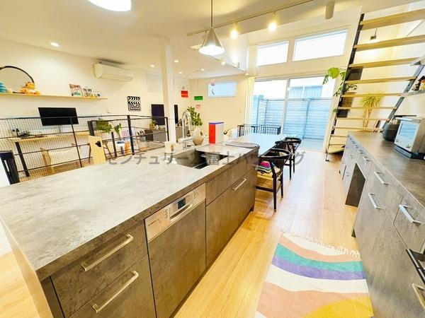 茅ヶ崎市小和田１丁目の中古一戸建て