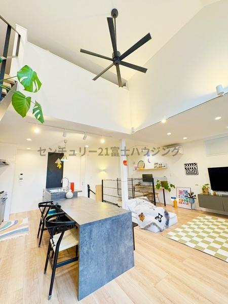 茅ヶ崎市小和田１丁目の中古一戸建て