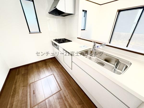 茅ヶ崎市東海岸南4丁目8981番　新築戸建A号棟　全4棟