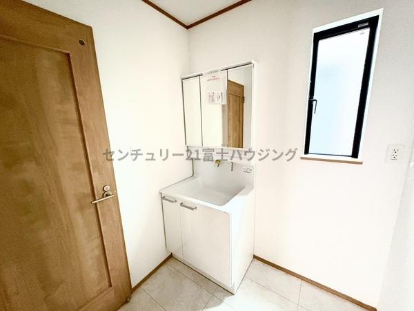 茅ヶ崎市東海岸南4丁目8981番　新築戸建C号棟　全4棟