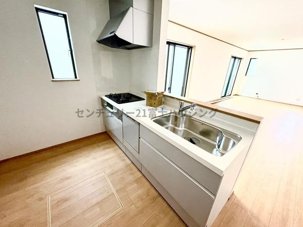 茅ヶ崎市東海岸南4丁目8981番　新築戸建C号棟　全4棟