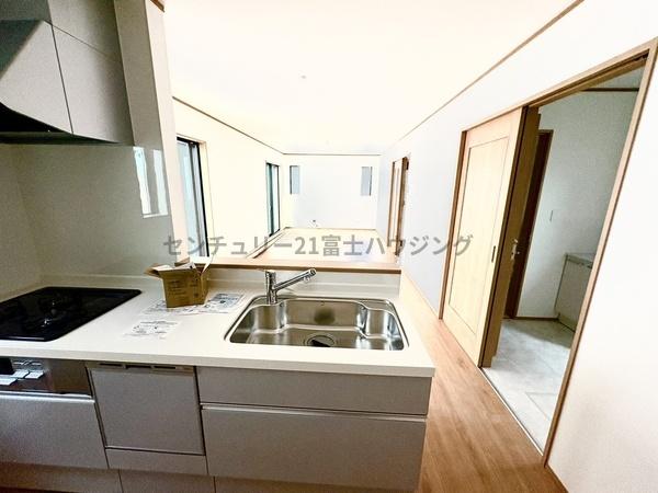 茅ヶ崎市東海岸南4丁目8981番　新築戸建C号棟　全4棟