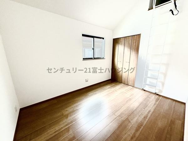 茅ヶ崎市東海岸南4丁目8981番　新築戸建D号棟　全4棟