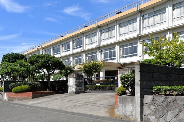 グランノエル湘南すみれ平プレミアムコースト(浜岳中学校)