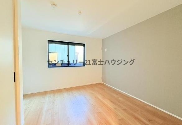 藤沢市鵠沼花沢町　新築戸建2号棟　全3棟