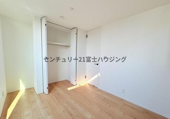 藤沢市鵠沼花沢町　新築戸建2号棟　全3棟