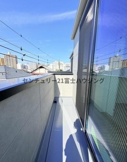 藤沢市鵠沼花沢町　新築戸建2号棟　全3棟