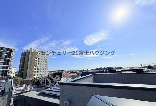 藤沢市鵠沼花沢町　新築戸建2号棟　全3棟