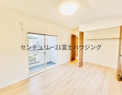 茅ヶ崎市東海岸北５丁目の中古一戸建て