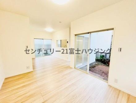 茅ヶ崎市東海岸北５丁目の中古一戸建て