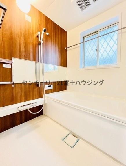 茅ヶ崎市東海岸北５丁目の中古一戸建て