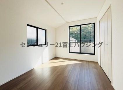 藤沢市大庭5428番　新築戸建1号棟　全2棟