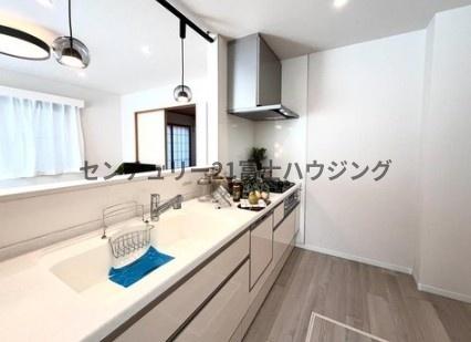 藤沢市鵠沼海岸６丁目の中古一戸建て