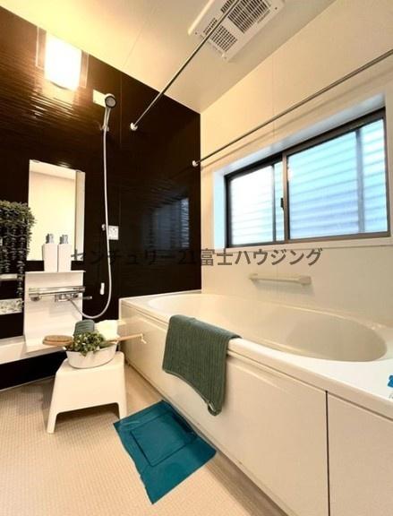 藤沢市鵠沼海岸６丁目の中古一戸建て