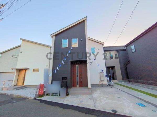 藤沢市羽鳥5丁目　新築戸建1号棟　全3棟