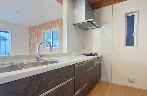 茅ヶ崎市高田3丁目　新築戸建2号棟　全2棟