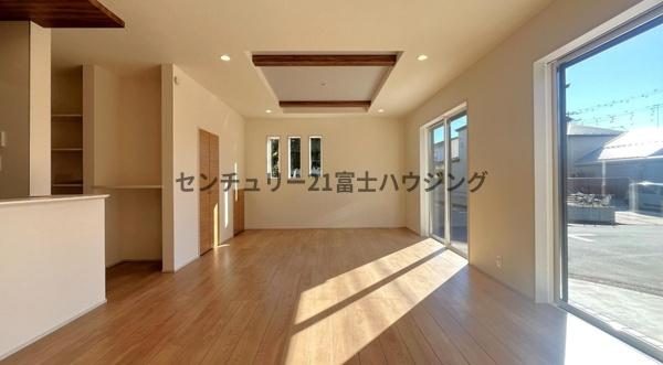 茅ヶ崎市高田3丁目　新築戸建2号棟　全2棟