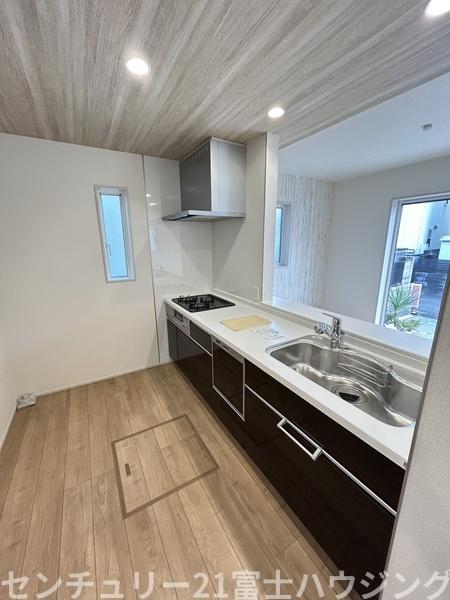 茅ヶ崎市南湖4丁目　新築戸建1号棟　全2棟