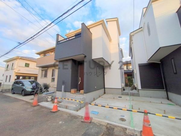 藤沢市辻堂元町5丁目1期　新築戸建1号棟　全2棟