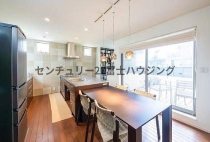 茅ヶ崎市東海岸北５丁目の中古一戸建て