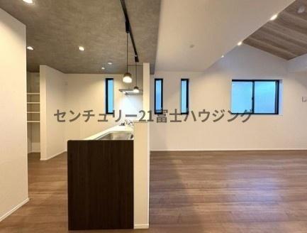 茅ヶ崎市南湖５丁目の新築一戸建