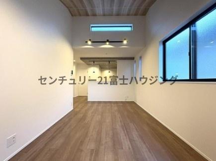 茅ヶ崎市南湖５丁目の新築一戸建