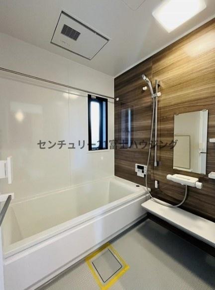 藤沢市白旗４丁目の中古一戸建て