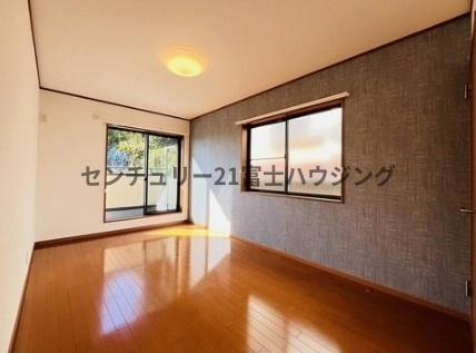 藤沢市白旗４丁目の中古一戸建て