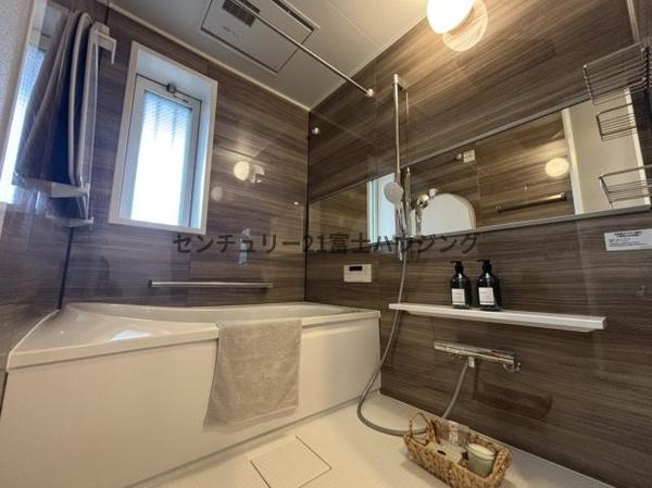 ココタウンヒルトップマリーナ