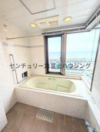 グランシティ湘南海岸マリナージュスクエア