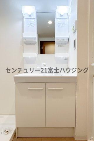 クリオ藤沢伍番館