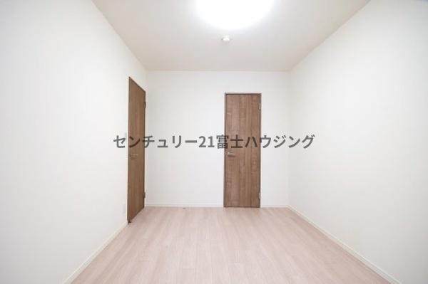 クリオ藤沢伍番館