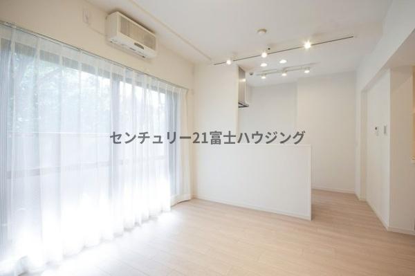 クリオ藤沢伍番館