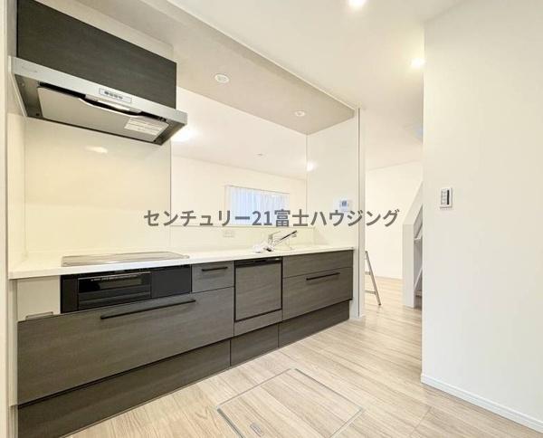 茅ヶ崎市菱沼１丁目の中古一戸建て