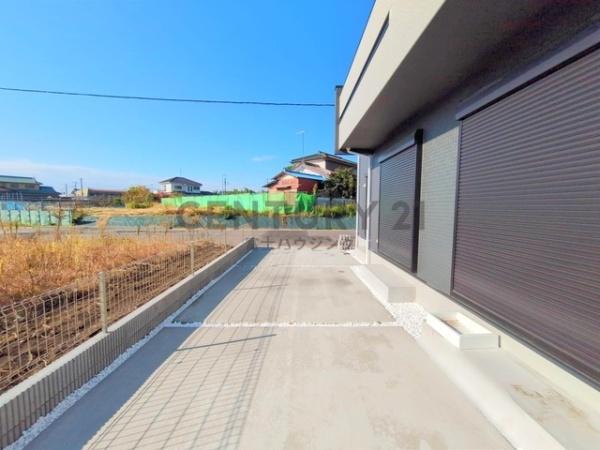 藤沢市菖蒲沢　新築戸建2号棟　全3棟